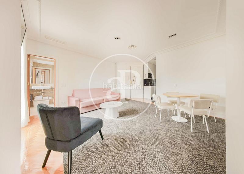 Foto 7042d0d1-6586-4227-8dc7-5af936d02377. Location attique avec chauffage dans Cortes-Huertas Madrid