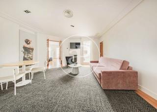 Miete Dachwohnung  C. de atocha. Apartamento en alquiler en calle atocha