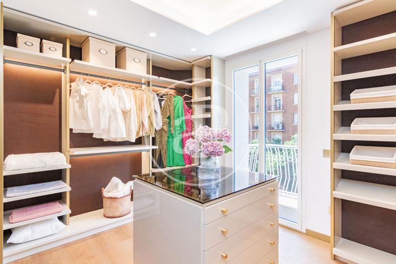 Foto 1bb94fe2-85d2-4432-8d57-a8326d17806f. Piso  en venta en calle Goya en Goya Madrid