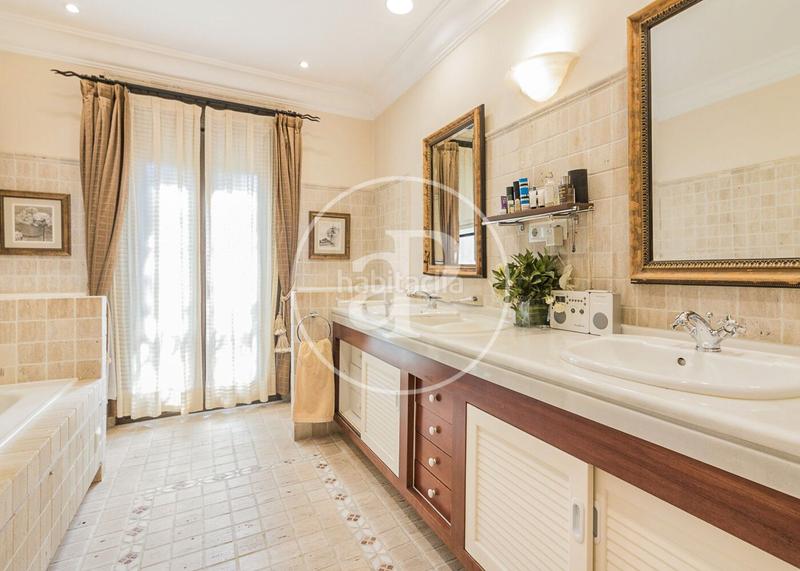 Foto 34c2723d-c040-4125-a67b-7a8addfe0c14. Casa con riscaldamento parcheggio piscina in Eurovillas Nuevo Baztán