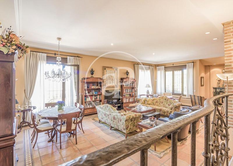 Foto 45fe2743-4b68-47ca-ab3d-86e011b9cd3e. Casa con riscaldamento parcheggio piscina in Eurovillas Nuevo Baztán