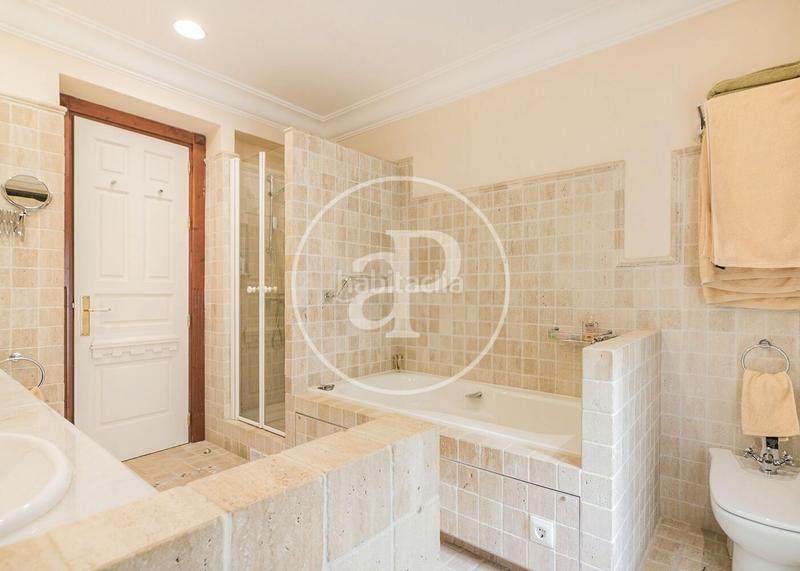 Foto 6895ac69-47cc-49da-9321-bf70f9cb23f4. Casa con riscaldamento parcheggio piscina in Eurovillas Nuevo Baztán