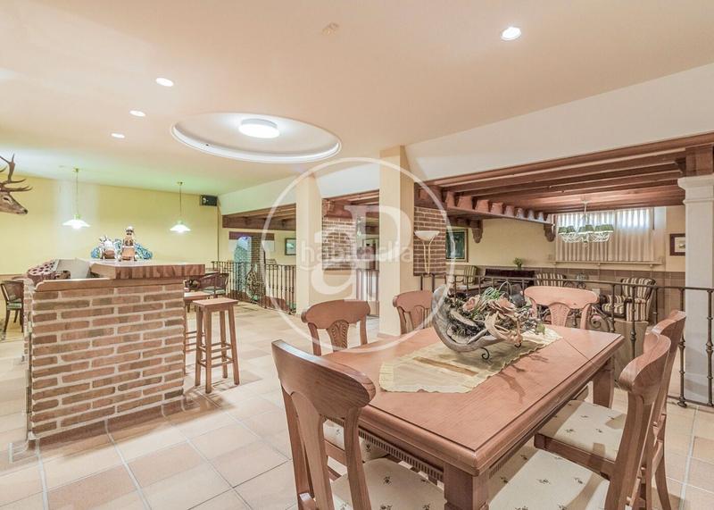 Foto 9c84e1fb-3a69-4477-98c0-d48870ae1620. Casa con riscaldamento parcheggio piscina in Eurovillas Nuevo Baztán