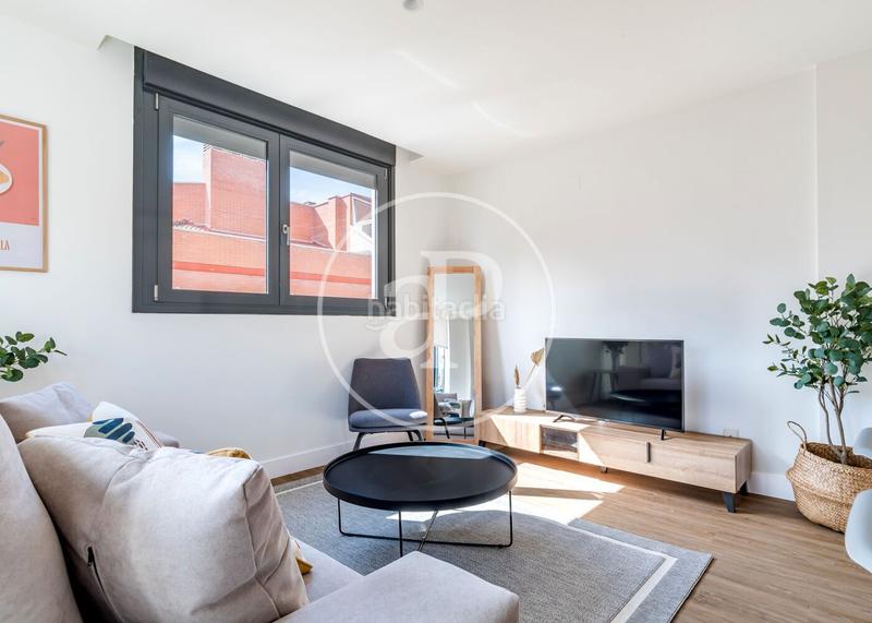 Foto e44c0860-309d-4ed3-8f61-b998d0f26b12. Alquiler piso  en alquiler en plaza castilla en Madrid