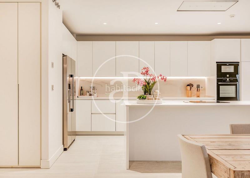 Foto 933452b7-5f8e-47f0-8b3a-a3bc92b94123. Location appartement avec chauffage dans Castellana Madrid