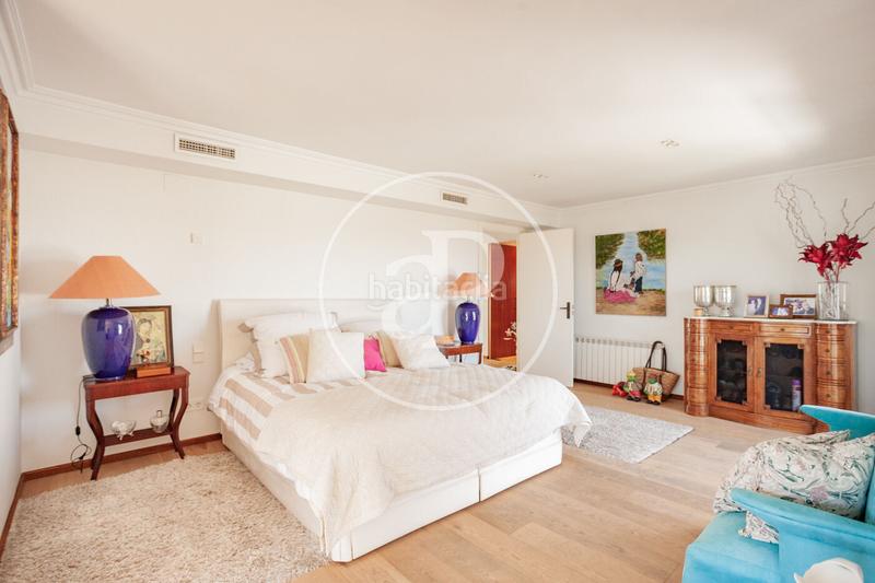 Foto 3b138b37-81f9-4de1-ab9d-9d576c64ad71. Casa amb calefacció aparcament piscina a Monte el Pilar Majadahonda