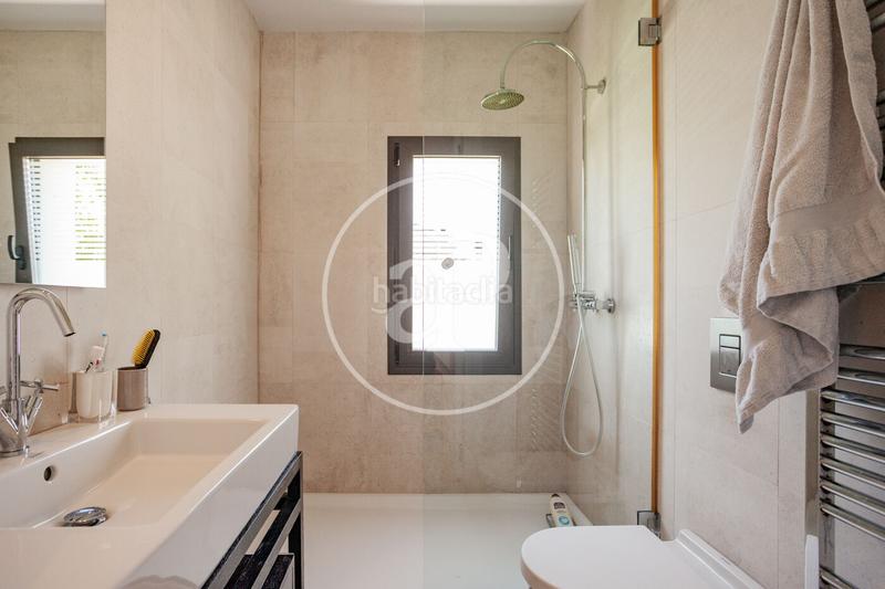 Foto 46e07555-5e4f-4e61-ba66-66b17290aa88. Casa amb calefacció aparcament piscina a Monte el Pilar Majadahonda