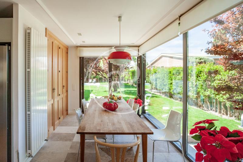 Foto 492e36b9-a927-412a-a7d6-5da49a08d765. Casa amb calefacció aparcament piscina a Monte el Pilar Majadahonda