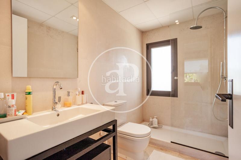 Foto a2a1a2ef-eeba-4377-9b5a-b099a705c3aa. Casa amb calefacció aparcament piscina a Monte el Pilar Majadahonda