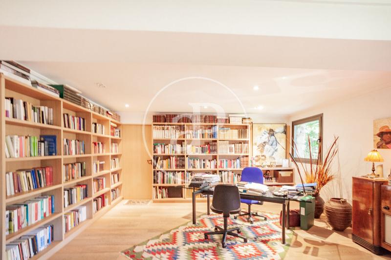 Foto ae17daa4-482b-42d5-b461-939cbd52d933. Casa amb calefacció aparcament piscina a Monte el Pilar Majadahonda