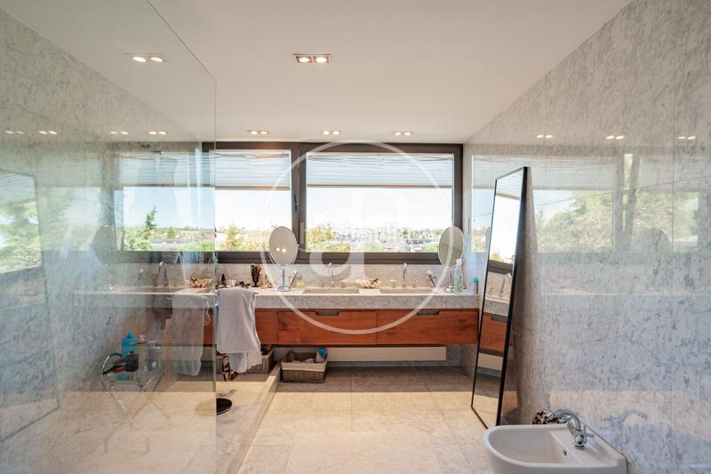 Foto dc48ad93-6999-40b5-abea-7765ac55edc9. Casa amb calefacció aparcament piscina a Monte el Pilar Majadahonda