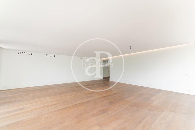 Foto 9a003a92-a64b-43ec-b7d3-535a2d636276. Location appartement avec chauffage parking piscine dans Madrid