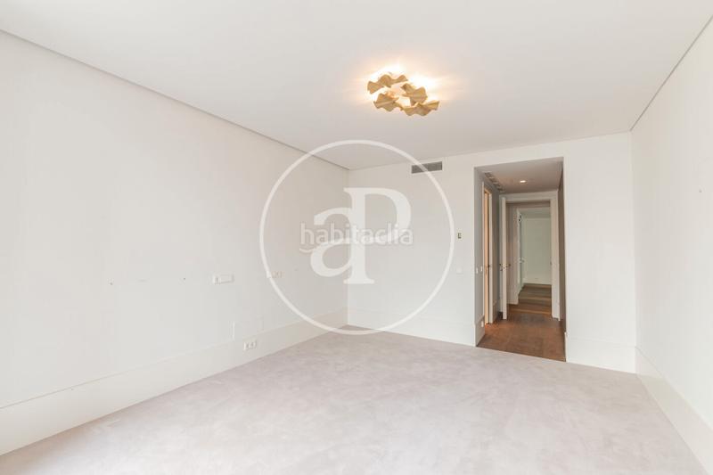 Foto d8e7bc4b-fc52-456c-9c7c-c6313e69cdef. Location appartement avec chauffage parking piscine dans Madrid