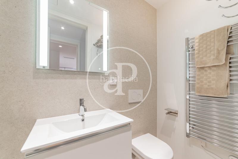 Foto 3edd94c2-9b5e-49fd-bc60-b2f2054878c5. Rent flat with heating parking pool in Castellana Madrid