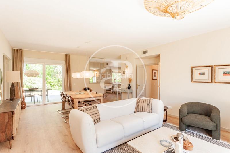 Foto 106d6197-47dd-4dd2-9f3a-65e823f34608. Lloguer casa amb calefacció aparcament piscina a La Moraleja