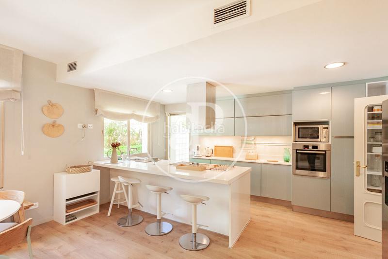 Foto 92278e3c-b27a-47f1-9afb-4fc7f44b2870. Location maison avec chauffage parking piscine dans La Moraleja