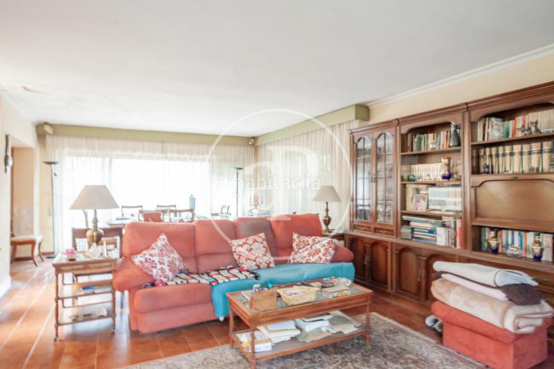 Foto 3b9dda92-4a07-4032-bcdc-fc5b50cb74c0. Maison avec chauffage parking dans Peñagrande Madrid