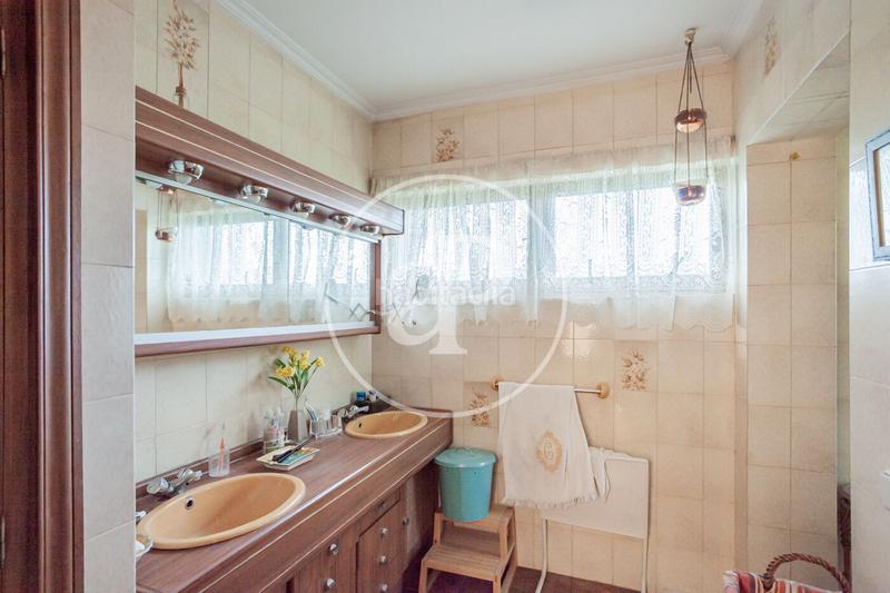 Foto ac5ac55d-7d6d-42c5-bc8e-d6151bd43b6a. Maison avec chauffage parking dans Peñagrande Madrid