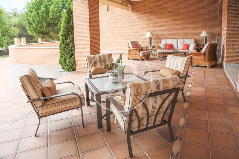 Foto 9a7f3d00-69c4-4d4c-a5c0-cb467aa8be40. Casa amb calefacció aparcament piscina a Las Lomas Boadilla del Monte