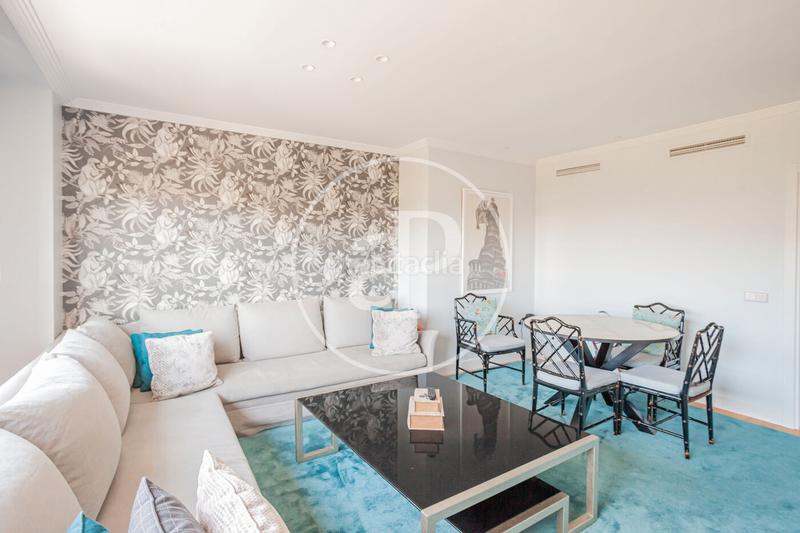 Foto 0671f108-323d-41ba-8ef0-7f90db849c1a. Attique avec chauffage parking piscine dans Encinar de los Reyes La Moraleja