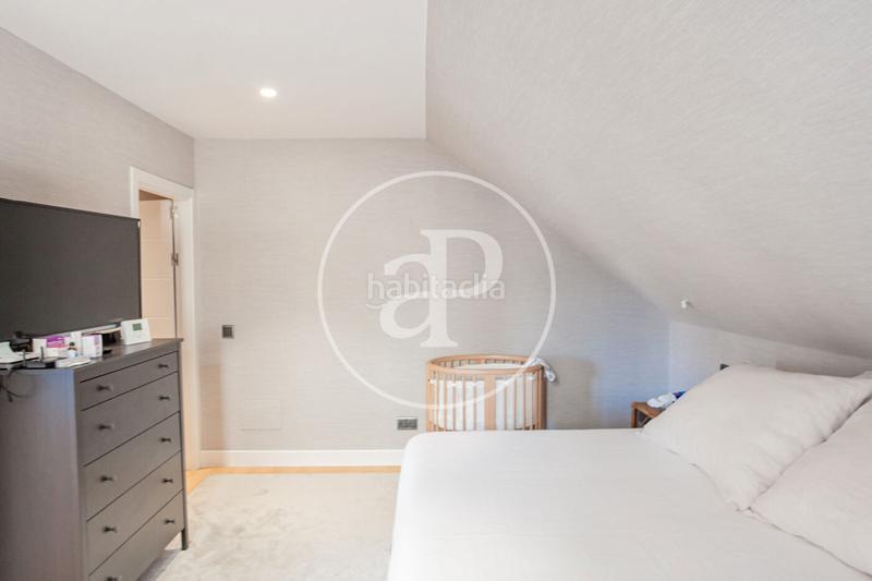 Foto 7160bcfa-089f-474d-beab-9daaf939e3d0. Attique avec chauffage parking piscine dans Encinar de los Reyes La Moraleja