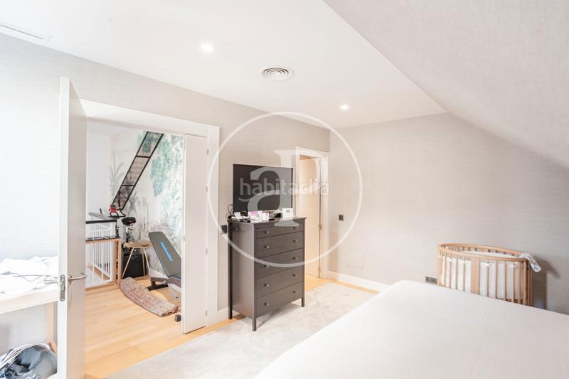 Foto 7b1ed2e6-0a34-486f-9c0b-9f895776bf86. Attique avec chauffage parking piscine dans Encinar de los Reyes La Moraleja