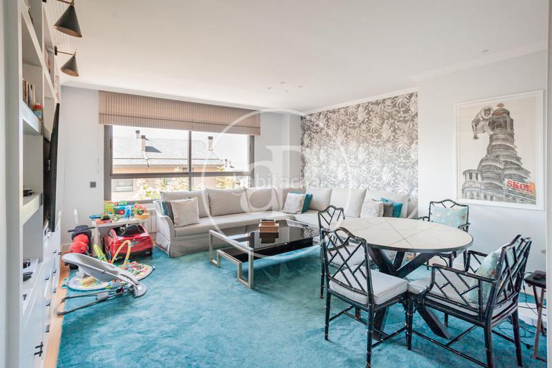 Foto a1ec90f2-586f-48ec-8d1a-671de4ec2579. Attique avec chauffage parking piscine dans Encinar de los Reyes La Moraleja