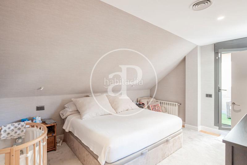 Foto c57f7876-e748-454f-8f12-ac062758bc38. Attique avec chauffage parking piscine dans Encinar de los Reyes La Moraleja