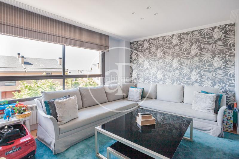 Foto d2b2d103-d607-47bc-8bb7-4a9b7d970387. Attique avec chauffage parking piscine dans Encinar de los Reyes La Moraleja