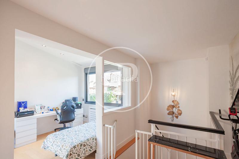 Foto e4c698ba-5384-4595-9e43-d36ce75a622e. Attique avec chauffage parking piscine dans Encinar de los Reyes La Moraleja