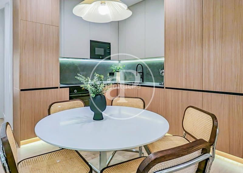 Foto a5ac9e0b-49ff-45cf-91c9-851e5a480fc2. Piso  en venta en calle principe de vergara en Madrid