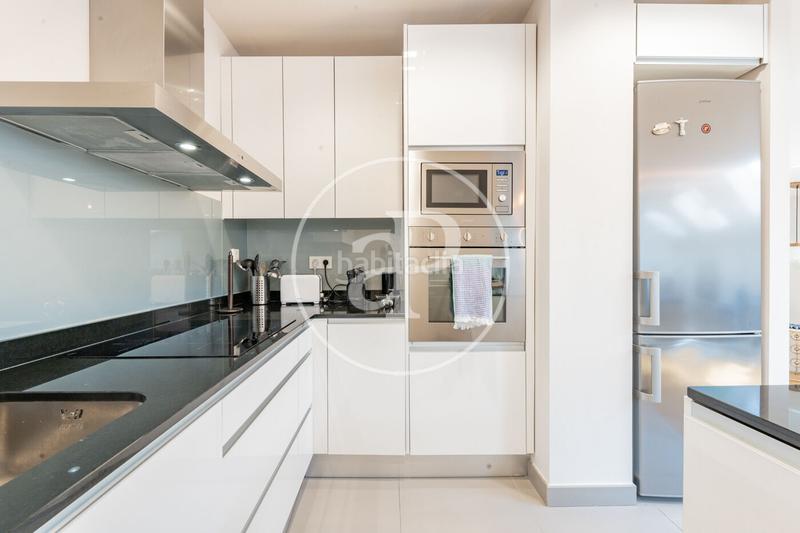 Foto 29c8c30a-4d70-446d-a17e-bd586b9650a4. Attico con riscaldamento parcheggio in Embajadores-Lavapiés Madrid