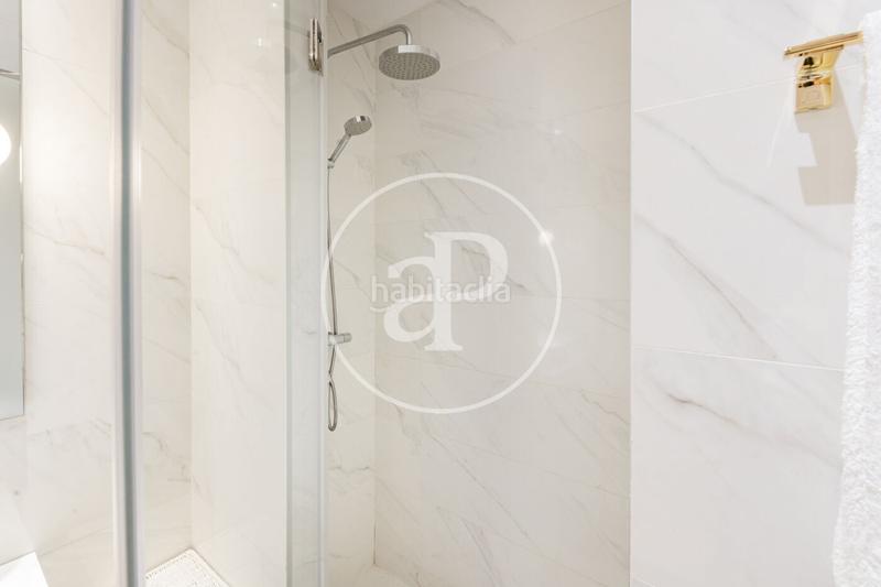 Foto bc752bfc-08ed-420c-a442-d23a92a8e58f. Attico con riscaldamento parcheggio in Embajadores-Lavapiés Madrid