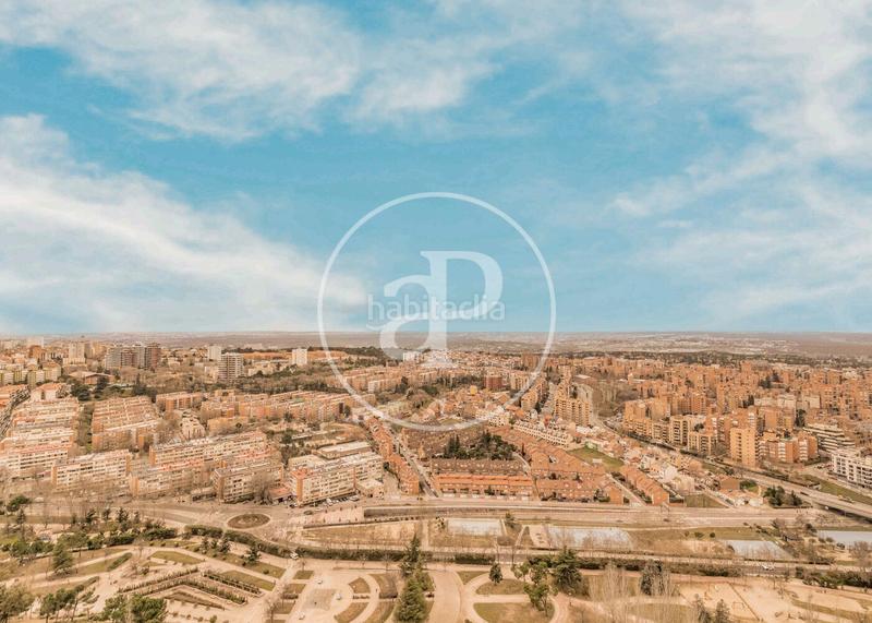 Foto 9394f404-703c-464f-b521-c3c218259883. Rent flat with heating parking pool in Valdeacederas Madrid