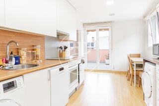 Rent Flat  C. manchegos. Ático en alquiler en valdeacederas