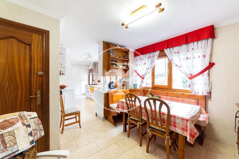 Foto 89369a07-f7d5-44ec-a339-7fbd556bab1c. Haus mit heizung parking pool in Santo Domingo