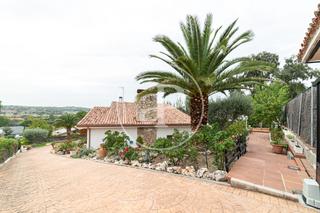 Maison à Santo Domingo. Casa independiente en calle luna