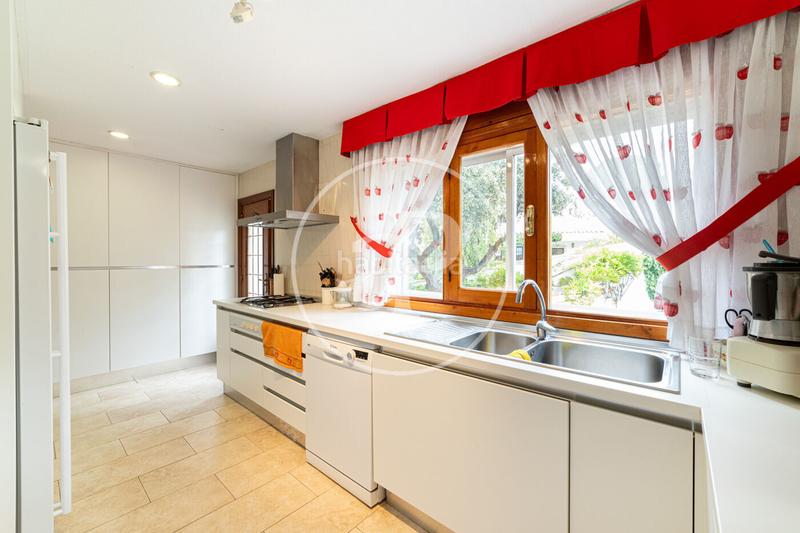 Foto b7e9f749-ed5c-4da4-a2eb-2b508d53848d. Haus mit heizung parking pool in Santo Domingo