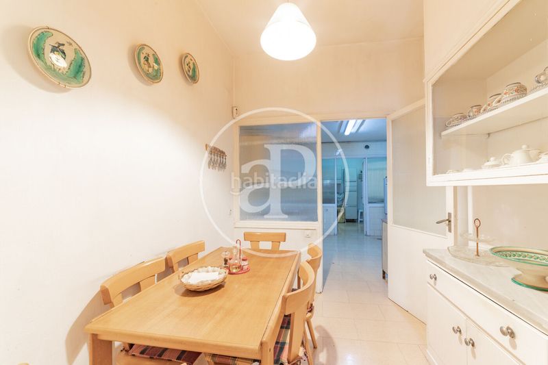 Foto 8ae3e575-667c-4324-886f-68fd9d6bd12c. Pis amb calefacció aparcament a Castellana Madrid