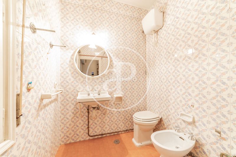 Foto d4aa5aca-f8ab-480c-8446-cb131e24381b. Pis amb calefacció aparcament a Castellana Madrid