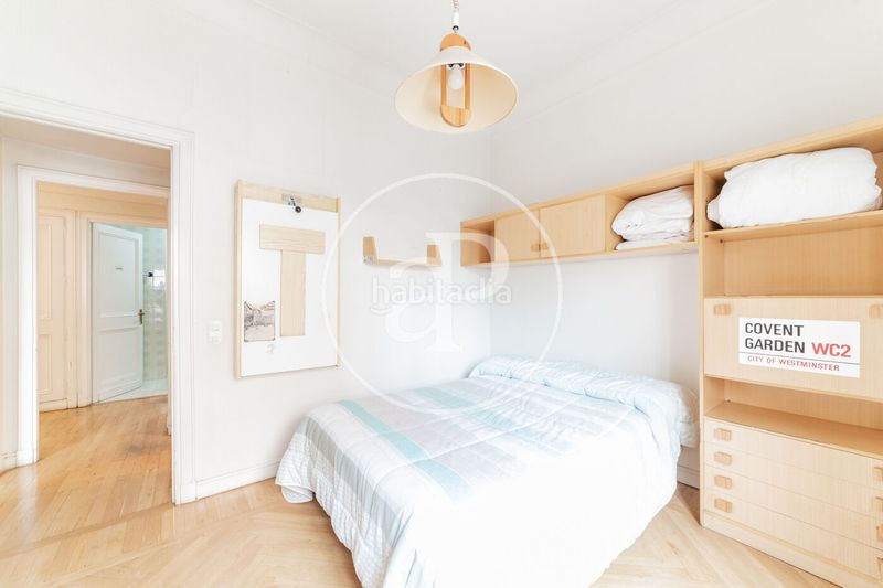 Foto e4d0cee4-0b7f-4167-9ead-0be1197104dd. Pis amb calefacció aparcament a Castellana Madrid