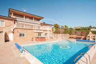 Maison à Parque Boadilla. Chalet independiente en venta en parque boadilla