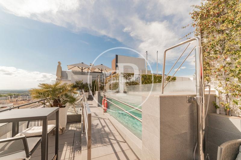 Foto 8cf25a30-06fa-4e34-a975-5c01fc25d556. Affitto appartamento con riscaldamento parcheggio piscina in Madrid