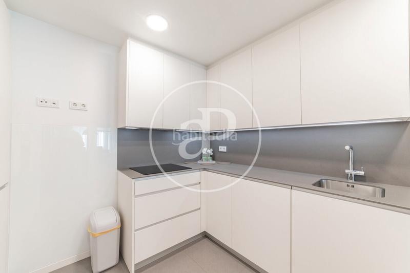 Foto dca69f7f-8efc-438a-8c7c-2cd5ad4a990a. Location appartement avec chauffage parking piscine dans Madrid