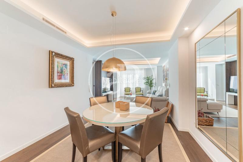 Foto 369425f0-676b-453d-be80-a0b0315e0df4. Miete etagenwohnung mit heizung parking pool in Universidad-Malasaña Madrid