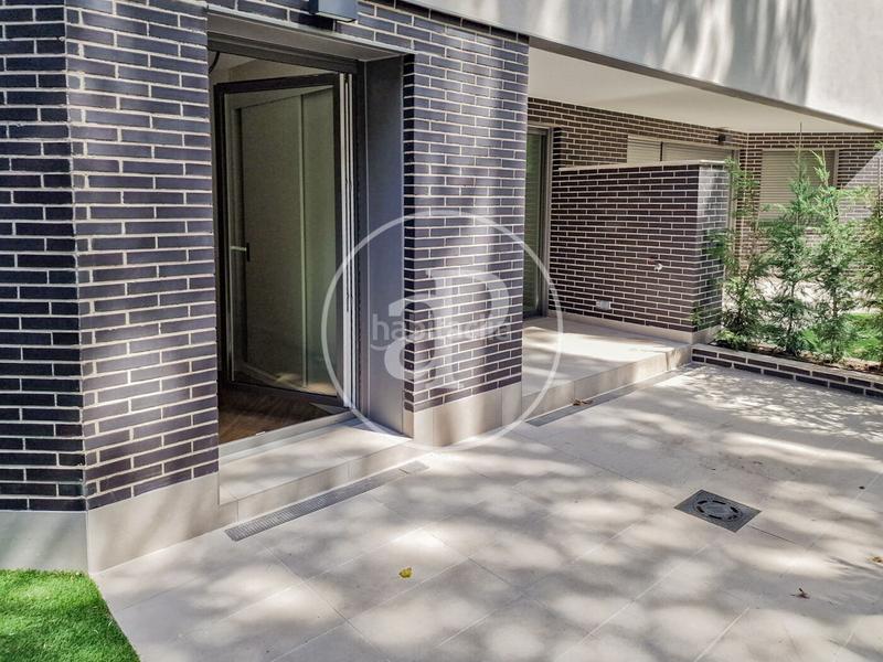 Foto d4a5abb9-be99-41f3-b7d1-a2fcff847e26. Location appartement avec chauffage parking piscine dans Madrid