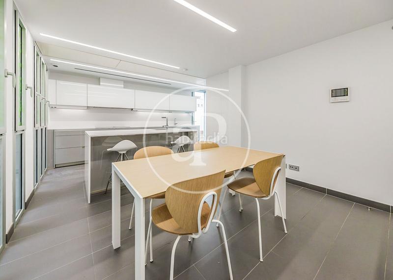 Foto 26806194-2bee-4657-8852-4dea2b88fdd1. Doppelhaus mit heizung parking pool in Canillas Madrid