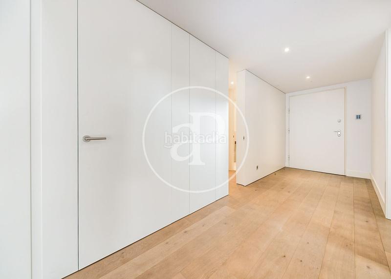 Foto 4169368c-9dba-4fce-a5b4-880eea66e594. Doppelhaus mit heizung parking pool in Canillas Madrid