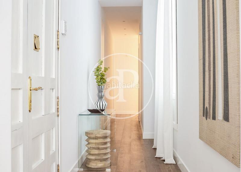 Foto 472d9147-4950-425c-8b06-c8c83a63d5f4. Alquiler piso  en alquiler en calle juan de mena en Madrid