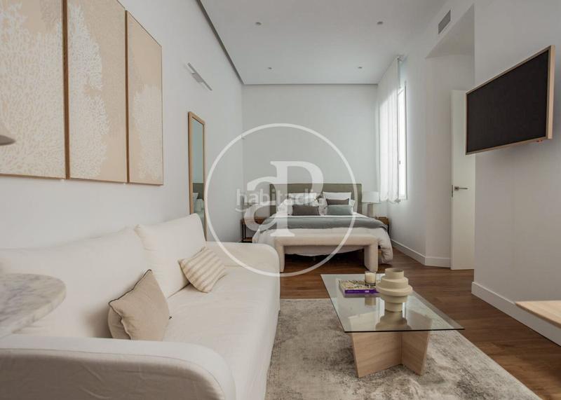 Foto 7f4bcbef-351f-439d-9d34-e7e16e6f0933. Alquiler piso  en alquiler en calle juan de mena en Madrid